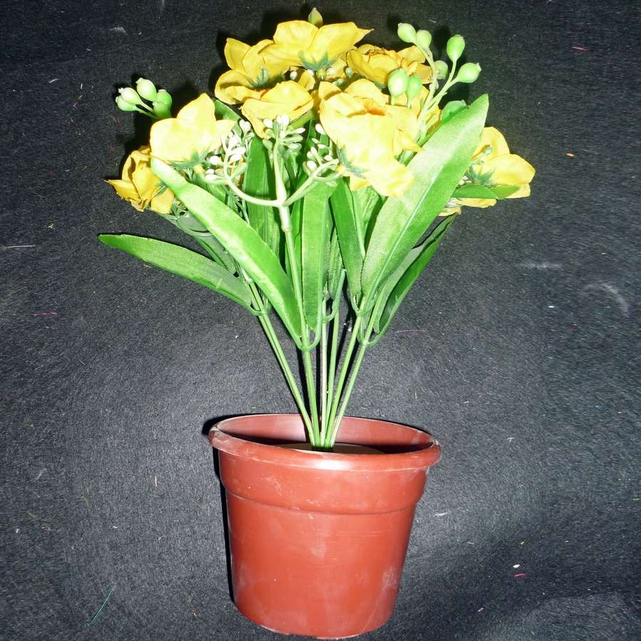 Жёлтые цветы в горшочке 864-7 17см
